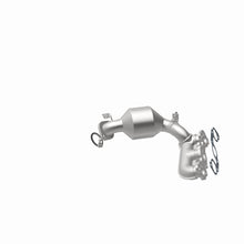 Load image into Gallery viewer, MagnaFlow 04-06 Toyota Sienna 3.3L Direct Fit Converter