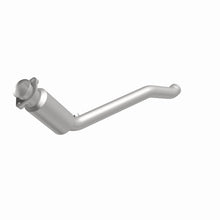 Load image into Gallery viewer, MagnaFlow Direct Fit Catalytic Converter 2010-2013 Land Rover LR4 V8 5 OEM Underbody