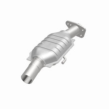 Load image into Gallery viewer, MagnaFlow 78-84 GM Passenger car CA Direct Fit Converter