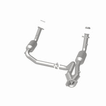 Load image into Gallery viewer, MagnaFlow 2007 Chevrolet Silverado 1500 Classic 4.8L Direct Fit Converter