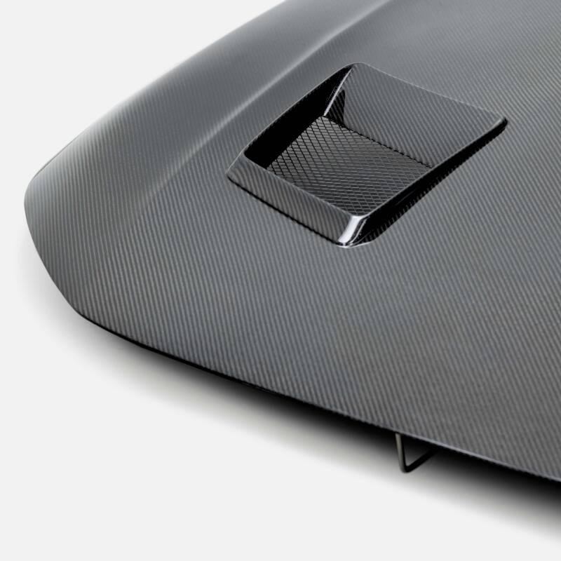 Seibon 2022+ Honda Civic 4Dr THRW-style Carbon Fiber Hood