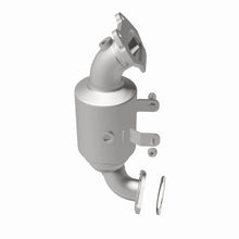 Load image into Gallery viewer, MagnaFlow 14-16 Ram ProMaster 1500/2500/3500 V6 3.6L CARB Compliant Direct Fit Catalytic Converter