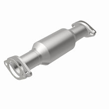 Load image into Gallery viewer, Magnaflow 07-10 Kia Sedona 3.8L California Grade CARB Compliant DF Catalytic Converter