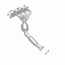Load image into Gallery viewer, MagnaFlow 05-06 Ford Focus 2.0L Direct Fit Converter