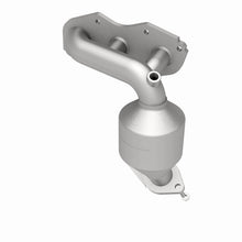 Load image into Gallery viewer, MagnaFlow Direct Fit Catalytic Converter 07-15 Toyota Sienna 3.5L