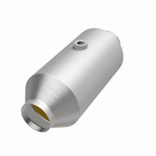 Load image into Gallery viewer, MagnaFlow MagnaFlow 2.5 in. OEM Grade Federal / EPA Compliant Universal Catalytic Converter