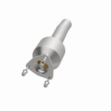 Load image into Gallery viewer, MagnaFlow 15-17 Discovery Sport L4 2 OEM Underbody Direct Fit Converter