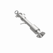 Load image into Gallery viewer, MagnaFlow 14-15 Toyota Highlander 3.5L Direct Fit Converter