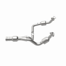 Load image into Gallery viewer, MagnaFlow 11-15 GMC Yukon 6.2L Direct Fit Converter