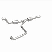 Load image into Gallery viewer, Magnaflow 15-16 Ram 2500 6.4L California Grade CARB Compliant DF Catalytic Converter