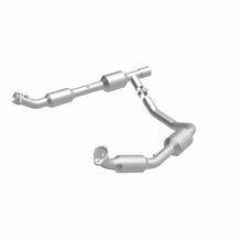 Load image into Gallery viewer, MagnaFlow 2006 Ford E-250 5.4L Direct Fit Converter