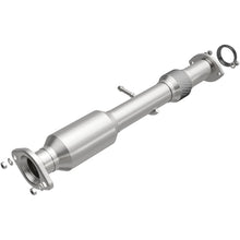 Load image into Gallery viewer, MagnaFlow 14-15 Toyota Highlander 3.5L Direct Fit Converter