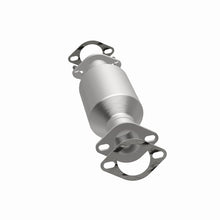 Load image into Gallery viewer, MagnaFlow 11-12 Sedona 3.5L Underbody Direct Fit Converter
