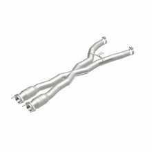 Load image into Gallery viewer, MagnaFlow 14-18 Chevrolet Corvette 6.2L Underbody Direct Fit Converter