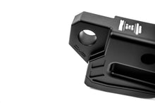 Load image into Gallery viewer, DV8 Universal Hitch Skid Plate - Black