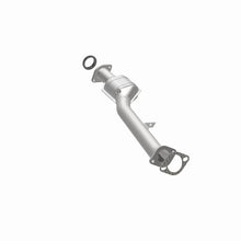 Load image into Gallery viewer, MagnaFlow Direct Fit Catalytic Converter 2006-2007 Subaru Impreza 2.5L