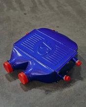 Load image into Gallery viewer, CSF 2014+ BMW M3/M4 (F8X) Top Mount Charge-Air-Cooler - San Marino Blue