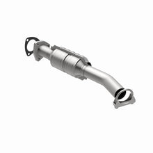 Load image into Gallery viewer, MagnaFlow 04-05 Suzuki Forenza 2.0L Direct Fit Converter