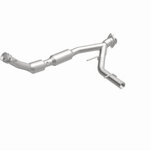 Load image into Gallery viewer, MagnaFlow 03-04 Ford Expedition 5.4L Direct Fit Converter