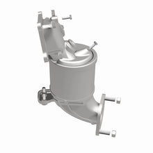 Load image into Gallery viewer, MagnaFlow Direct Fit Catalytic Converter 21-22 Kia Sorento 2.5L OEM