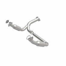 Load image into Gallery viewer, MagnaFlow 07-08 Chevrolet Tahoe 5.3L Direct Fit Converter