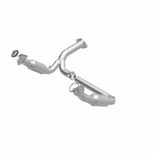 Load image into Gallery viewer, MagnaFlow 07-08 Chevrolet Tahoe 5.3L Direct Fit Converter