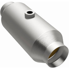 Load image into Gallery viewer, MagnaFlow Universal Catalytic Converter 2.5in CA Spun Mid-Bed