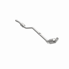 Load image into Gallery viewer, MagnaFlow 2011 C300 V6 3 OEM Underbody Direct Fit Converter