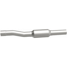 Load image into Gallery viewer, MagnaFlow 02-04 Jeep Grand Cherokee 4.0L Direct Fit Converter