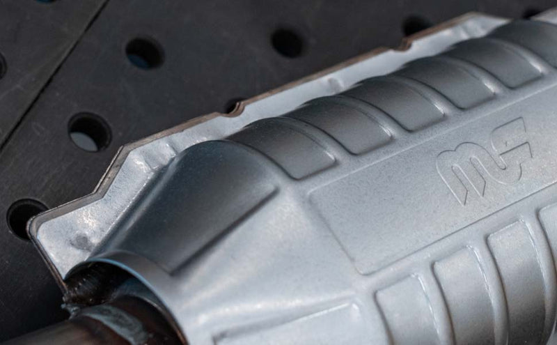 MagnaFlow 2.5in./2in. S/D CAOBDII Universal Converter