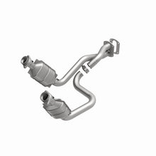 Load image into Gallery viewer, MagnaFlow 2005 Ford F-250 Super Duty 6.8L Direct Fit Converter