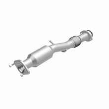 Load image into Gallery viewer, MagnaFlow 17-19 Toyota Highlander 3.5L Direct Fit Converter