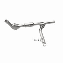 Load image into Gallery viewer, MagnaFlow 01-03 Ford F150 XL/XLT V6 4.2L OEM Grade / EPA Compliant Direct-Fit Catalytic Converter