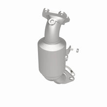 Load image into Gallery viewer, MagnaFlow 14-16 Ram ProMaster 1500/2500/3500 V6 3.6L CARB Compliant Direct Fit Catalytic Converter