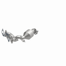 Load image into Gallery viewer, MagnaFlow 04-06 Toyota Sienna 3.3L Direct Fit Converter