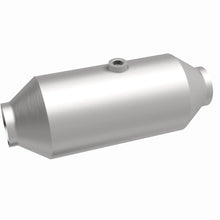 Load image into Gallery viewer, MagnaFlow MagnaFlow 2.5 in. OEM Grade Federal / EPA Compliant Universal Catalytic Converter