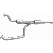 Load image into Gallery viewer, Magnaflow 15-16 Ram 2500 6.4L California Grade CARB Compliant DF Catalytic Converter