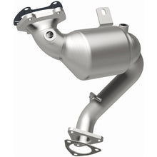 Load image into Gallery viewer, MagnaFlow 15-16 Chrysler 200 3.6L OEM Manifold Direct Fit Converter