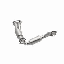 Load image into Gallery viewer, MagnaFlow Direct Fit Catalytic Converter 04-06 Ford Ranger 4.0L