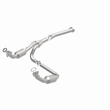 Load image into Gallery viewer, MagnaFlow 04-05 Chevrolet Express 1500 5.3L Direct Fit Converter