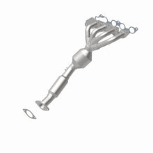 Load image into Gallery viewer, MagnaFlow 05-06 Ford Focus 2.0L Direct Fit Converter