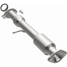 Load image into Gallery viewer, MagnaFlow 14-15 Toyota Highlander 3.5L Direct Fit Converter