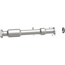 Load image into Gallery viewer, MagnaFlow 14-15 Toyota Highlander 3.5L Direct Fit Converter
