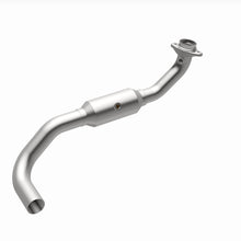 Load image into Gallery viewer, MagnaFlow 05-06 Ford Expedition 5.4L Direct Fit Converter