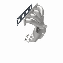 Load image into Gallery viewer, MagnaFlow 15-17 Chrysler 200 2.4L OEM Manifold Direct Fit Converter
