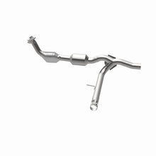Load image into Gallery viewer, MagnaFlow 04-06 F-150 V8 4.6 OEM Underbody Direct Fit Converter