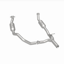 Load image into Gallery viewer, MagnaFlow 17-18 Ford E-350 6.8L Direct Fit Converter
