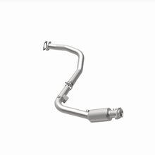 Load image into Gallery viewer, MagnaFlow 05-06 Land Rover LR3 4.4L Direct Fit Converter