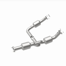 Load image into Gallery viewer, MagnaFlow 18-20 Chevrolet Express 2500 Single Underbody 4.3L Direct Fit Catalytic Converter