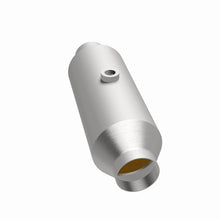 Load image into Gallery viewer, MagnaFlow 2.00 1/O2 CA 4in. Spun Universal Converter